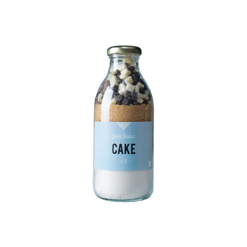 Superleuke cadeaufles gevuld met alle ingrediënten om een heerlijke cake te bakken.

Inhoud: 300 gr